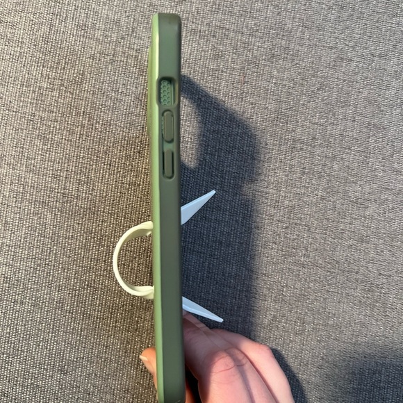 iPhone 13 Pro Max - Picture 3 of 5